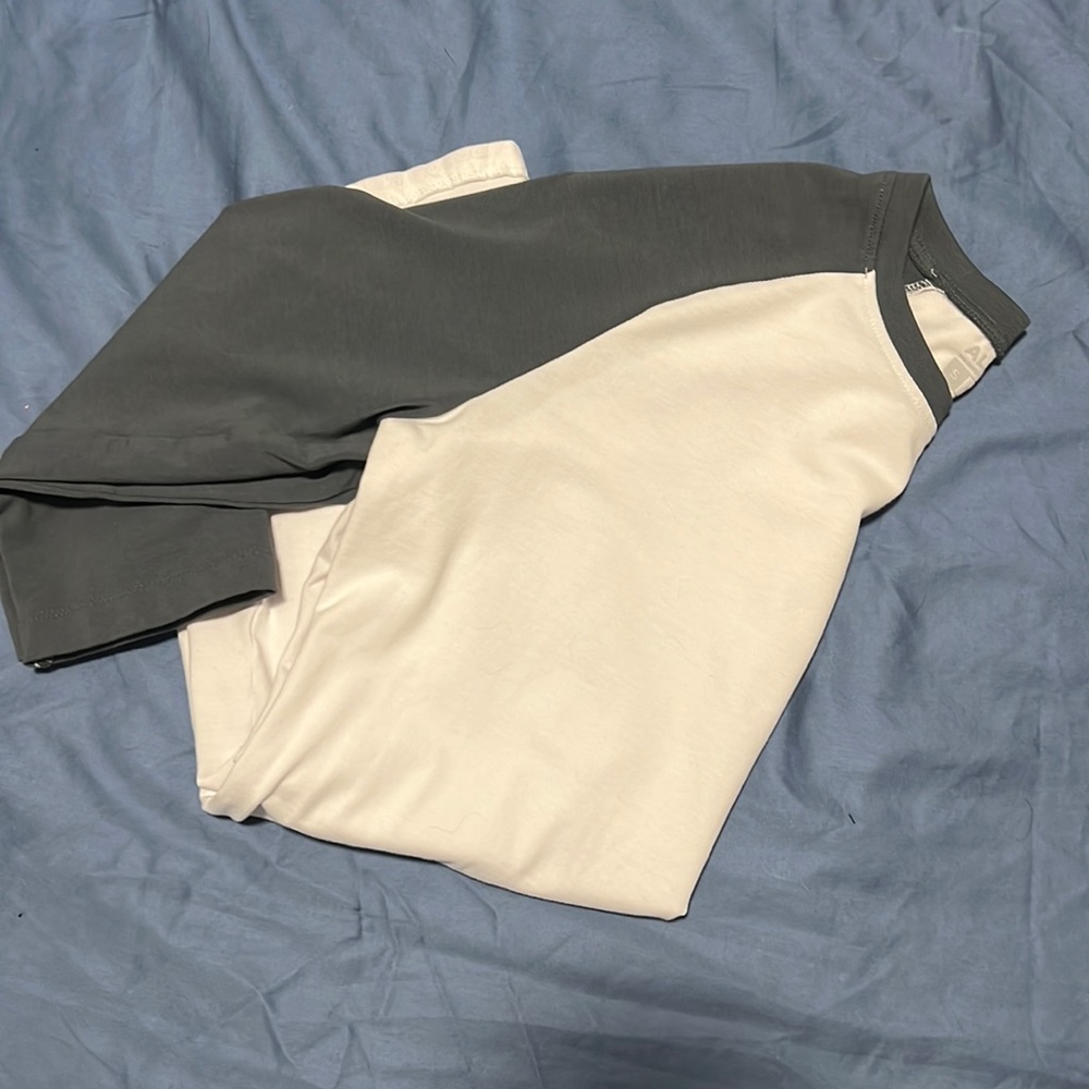 Alphalete 3/4 Length Sleeve Baseball Tee Gray and White - size Small